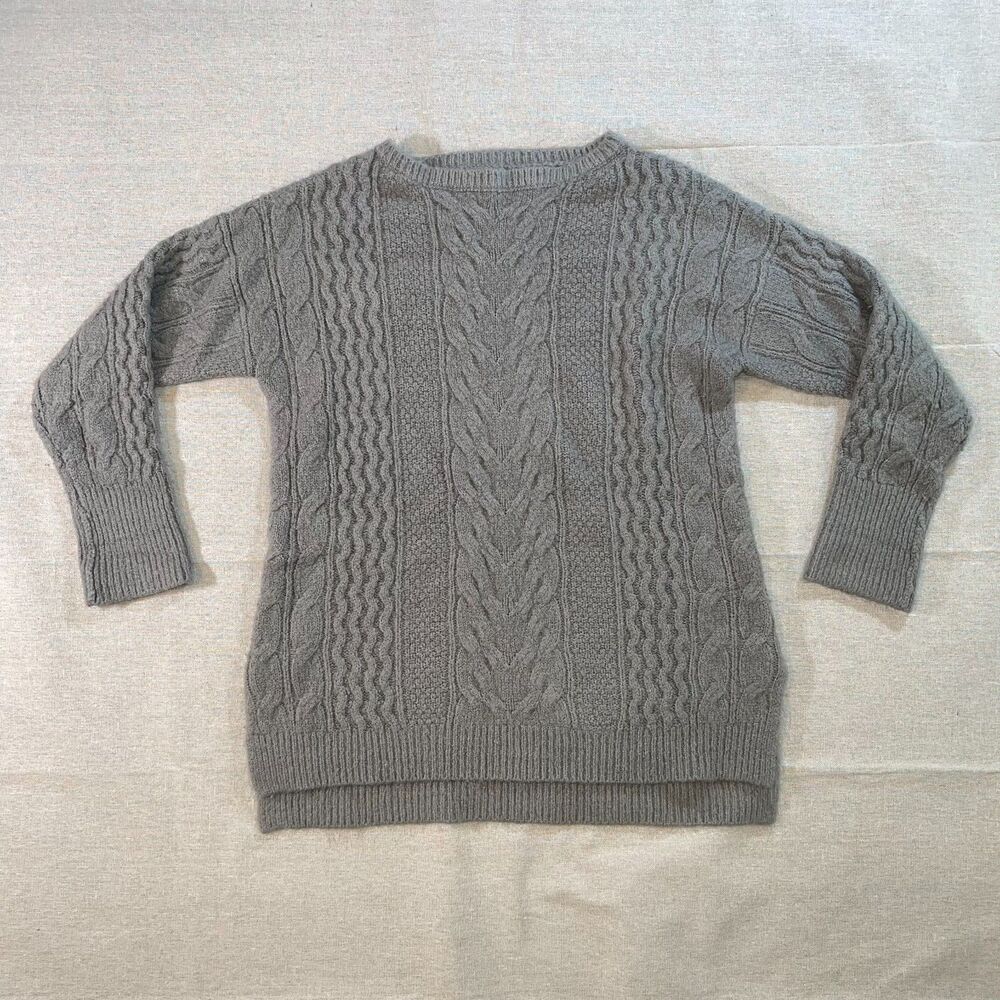 Elle | Gray Cable Knit 3/4 Length Sleeve Sweater | Small